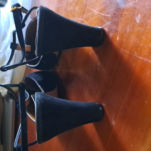 Last Chance! Will Be Pulling Soon!Socialite black suede shoes - Picture 4 of 5